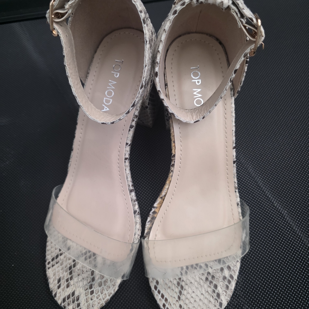 Top Moda Women's Snakeskin Heels